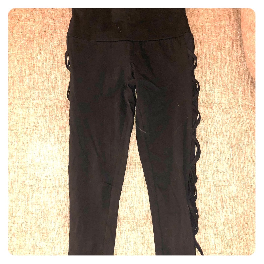 NWOT | Mesh and lace up detail leggings